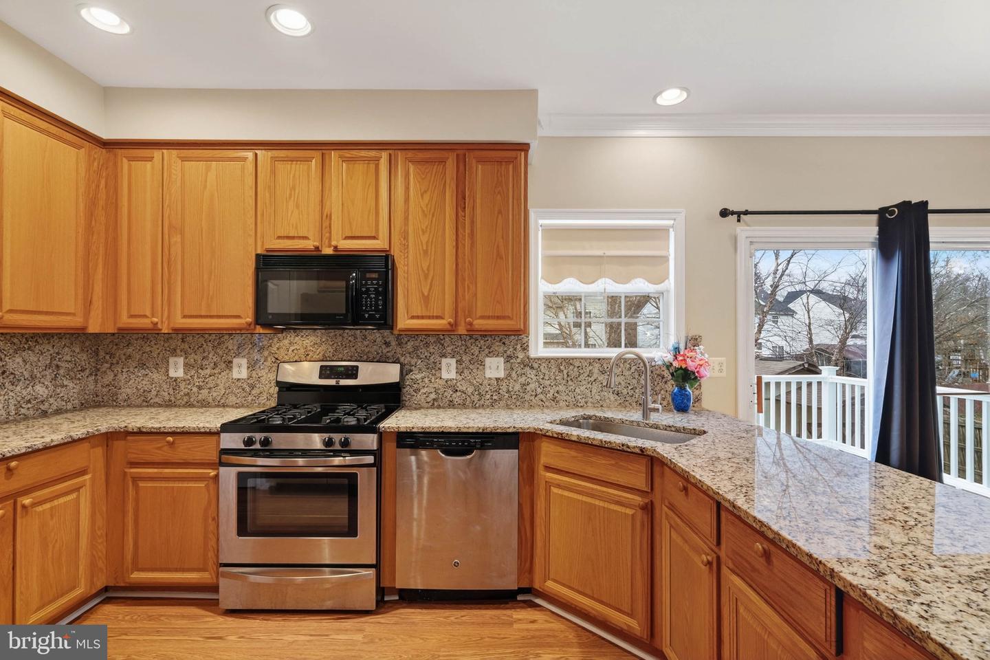 13044 TADMORE CT, WOODBRIDGE, Virginia 22193, 5 Bedrooms Bedrooms, ,3 BathroomsBathrooms,Residential,For sale,13044 TADMORE CT,VAPW2110160 MLS # VAPW2110160