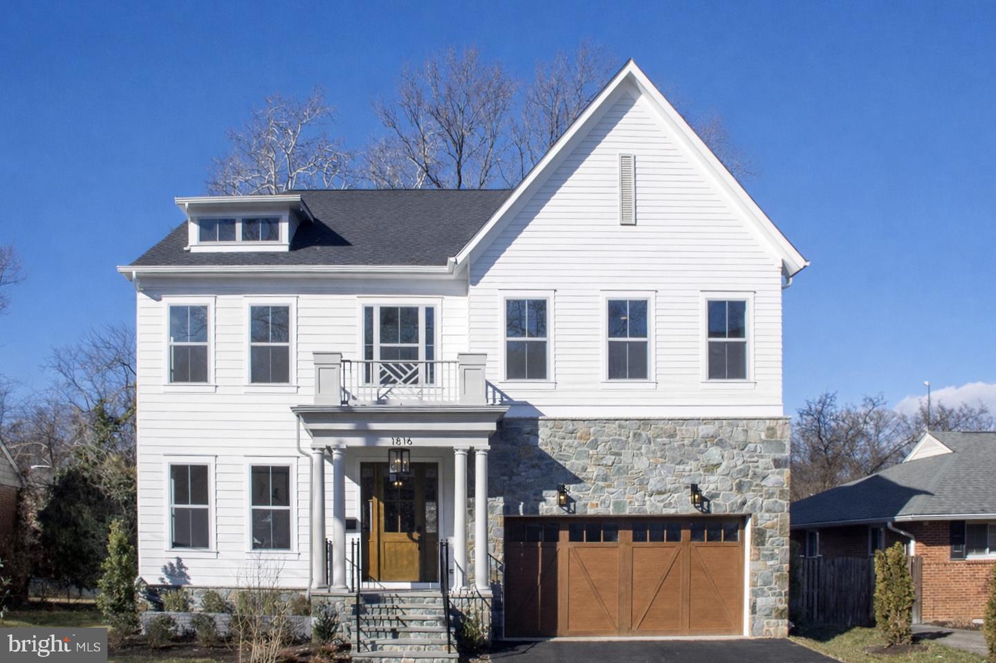 1816 N JACKSON ST, ARLINGTON, Virginia 22201, 5 Bedrooms Bedrooms, ,4 BathroomsBathrooms,Residential,For sale,1816 N JACKSON ST,VAAR2067506 MLS # VAAR2067506