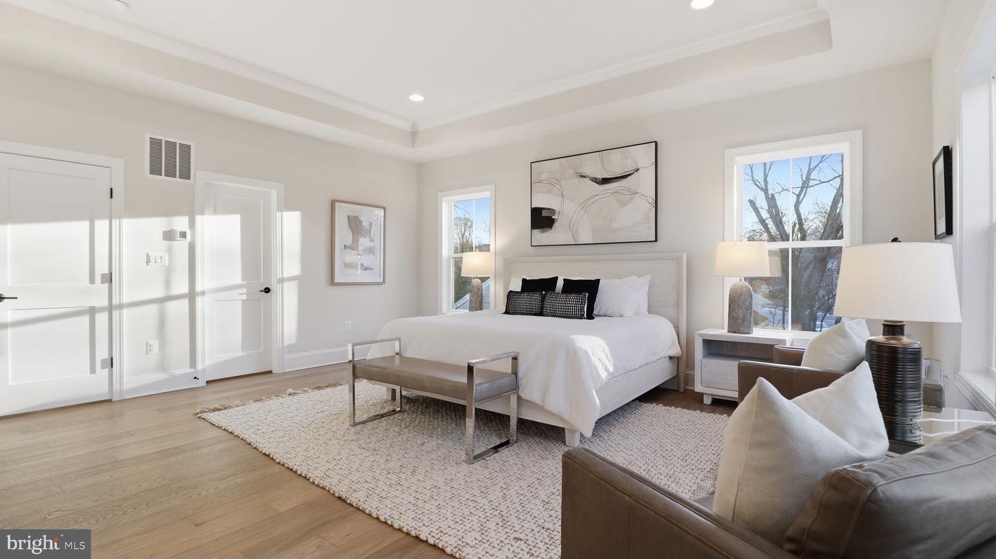 1816 N JACKSON ST, ARLINGTON, Virginia 22201, 5 Bedrooms Bedrooms, ,4 BathroomsBathrooms,Residential,For sale,1816 N JACKSON ST,VAAR2067506 MLS # VAAR2067506