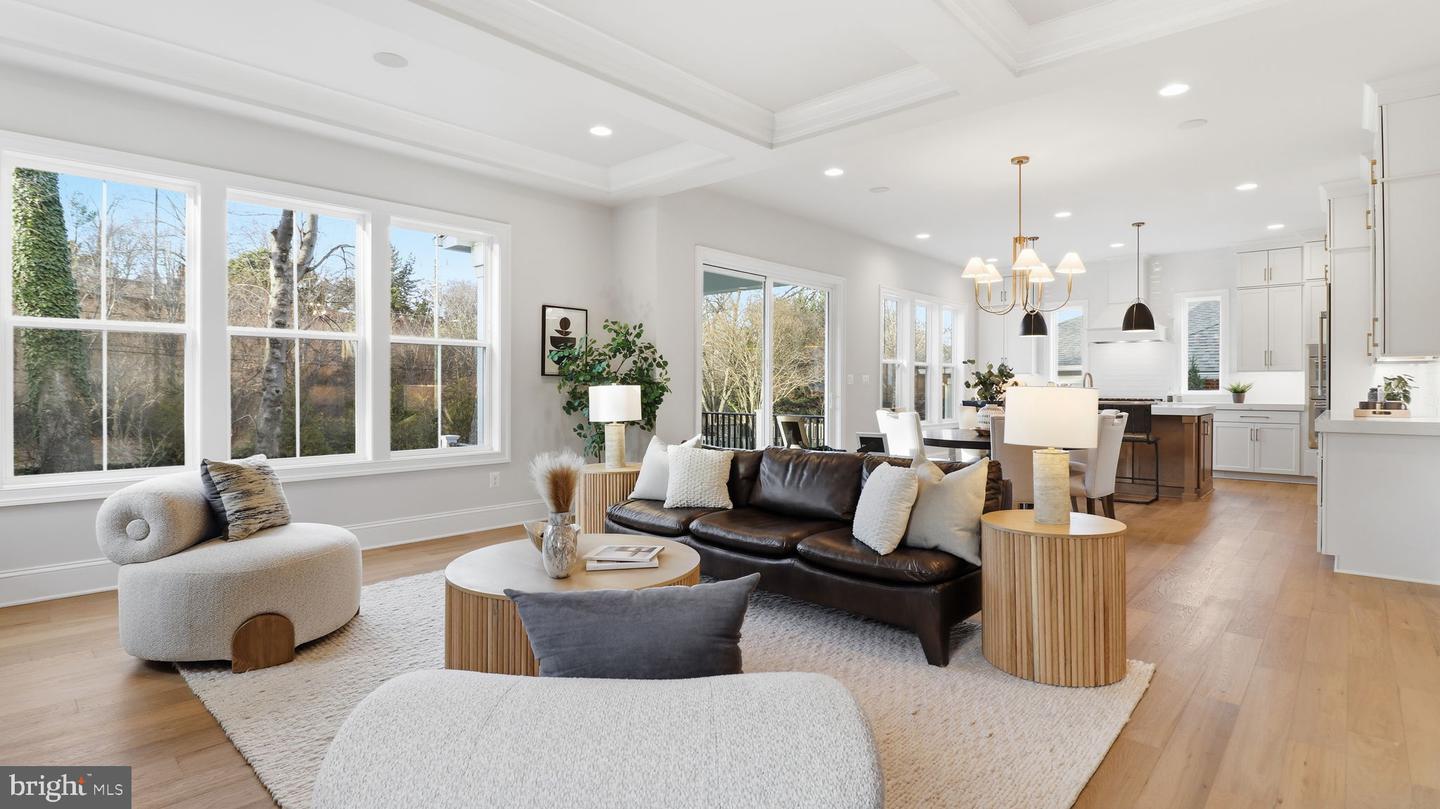 1816 N JACKSON ST, ARLINGTON, Virginia 22201, 5 Bedrooms Bedrooms, ,4 BathroomsBathrooms,Residential,For sale,1816 N JACKSON ST,VAAR2067506 MLS # VAAR2067506