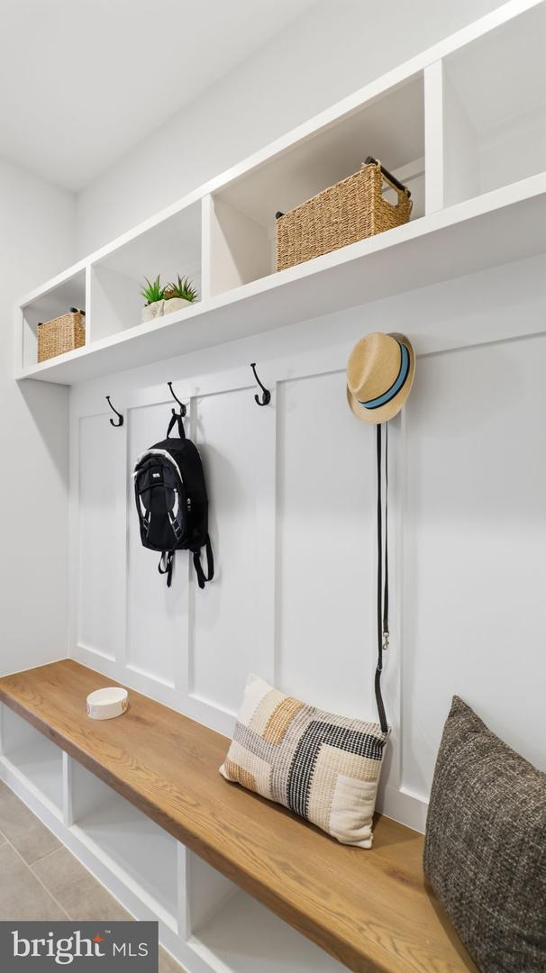 1816 N JACKSON ST, ARLINGTON, Virginia 22201, 5 Bedrooms Bedrooms, ,4 BathroomsBathrooms,Residential,For sale,1816 N JACKSON ST,VAAR2067506 MLS # VAAR2067506