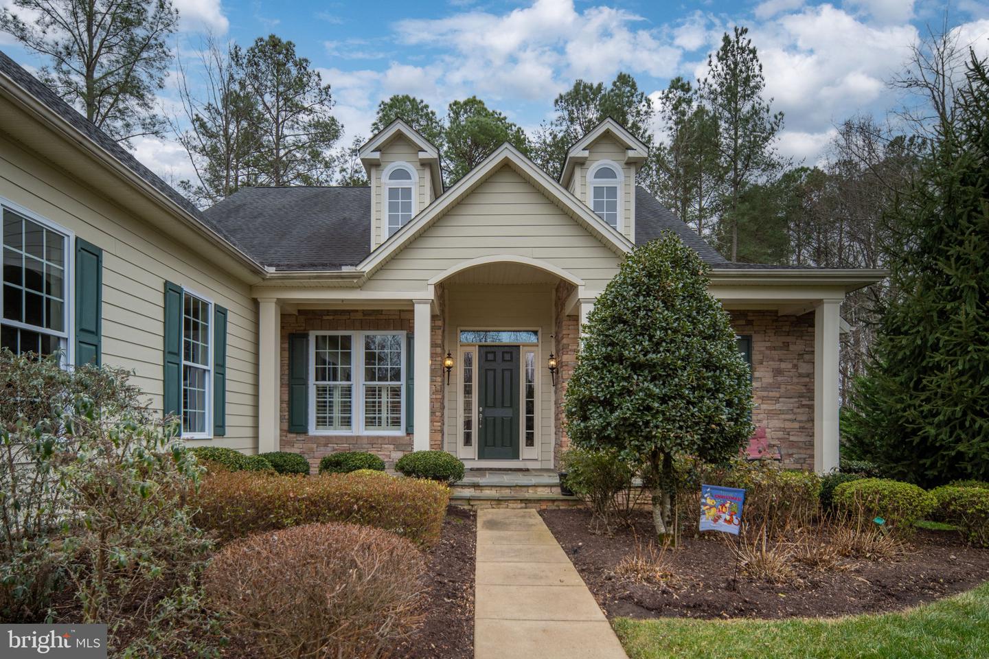 11620 PINE HOLLOW LN, SPOTSYLVANIA, Virginia 22551, 4 Bedrooms Bedrooms, ,3 BathroomsBathrooms,Residential,For sale,11620 PINE HOLLOW LN,VASP2038502 MLS # VASP2038502