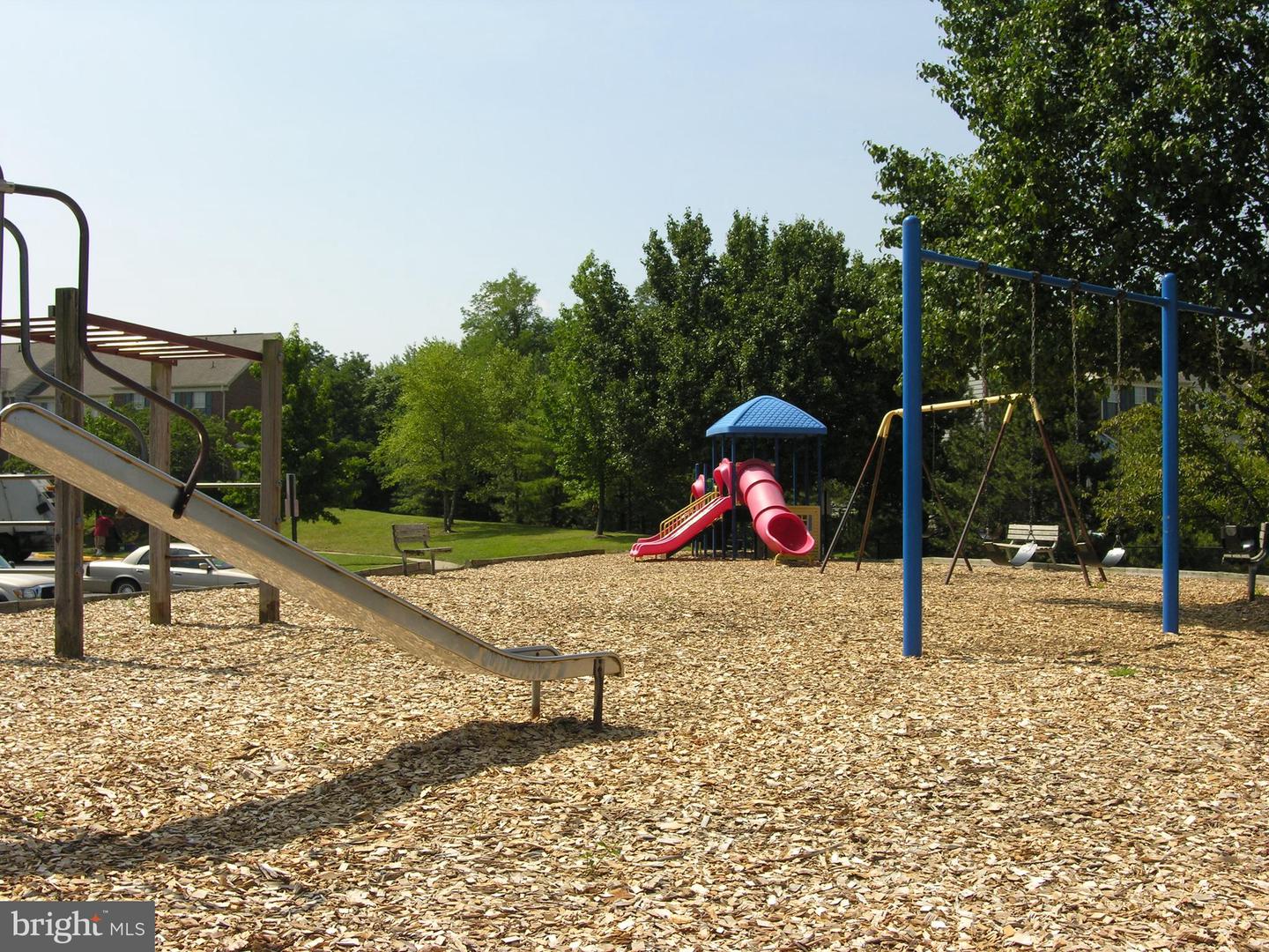 6908-VICTORIA DR #B, ALEXANDRIA, Virginia 22310, 2 Bedrooms Bedrooms, ,2 BathroomsBathrooms,Residential,For sale,6908-VICTORIA DR #B,VAFX2284814 MLS # VAFX2284814