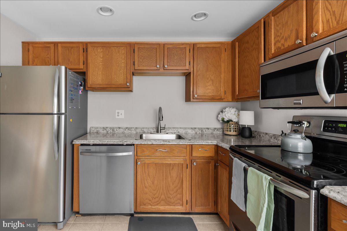 5913 SIR CAMBRIDGE WAY, ALEXANDRIA, Virginia 22315, 3 Bedrooms Bedrooms, ,2 BathroomsBathrooms,Residential,For sale,5913 SIR CAMBRIDGE WAY,VAFX2284832 MLS # VAFX2284832