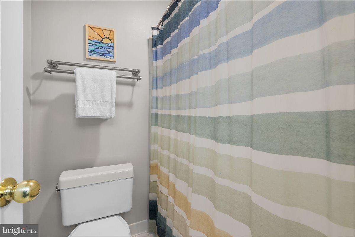 5913 SIR CAMBRIDGE WAY, ALEXANDRIA, Virginia 22315, 3 Bedrooms Bedrooms, ,2 BathroomsBathrooms,Residential,For sale,5913 SIR CAMBRIDGE WAY,VAFX2284832 MLS # VAFX2284832