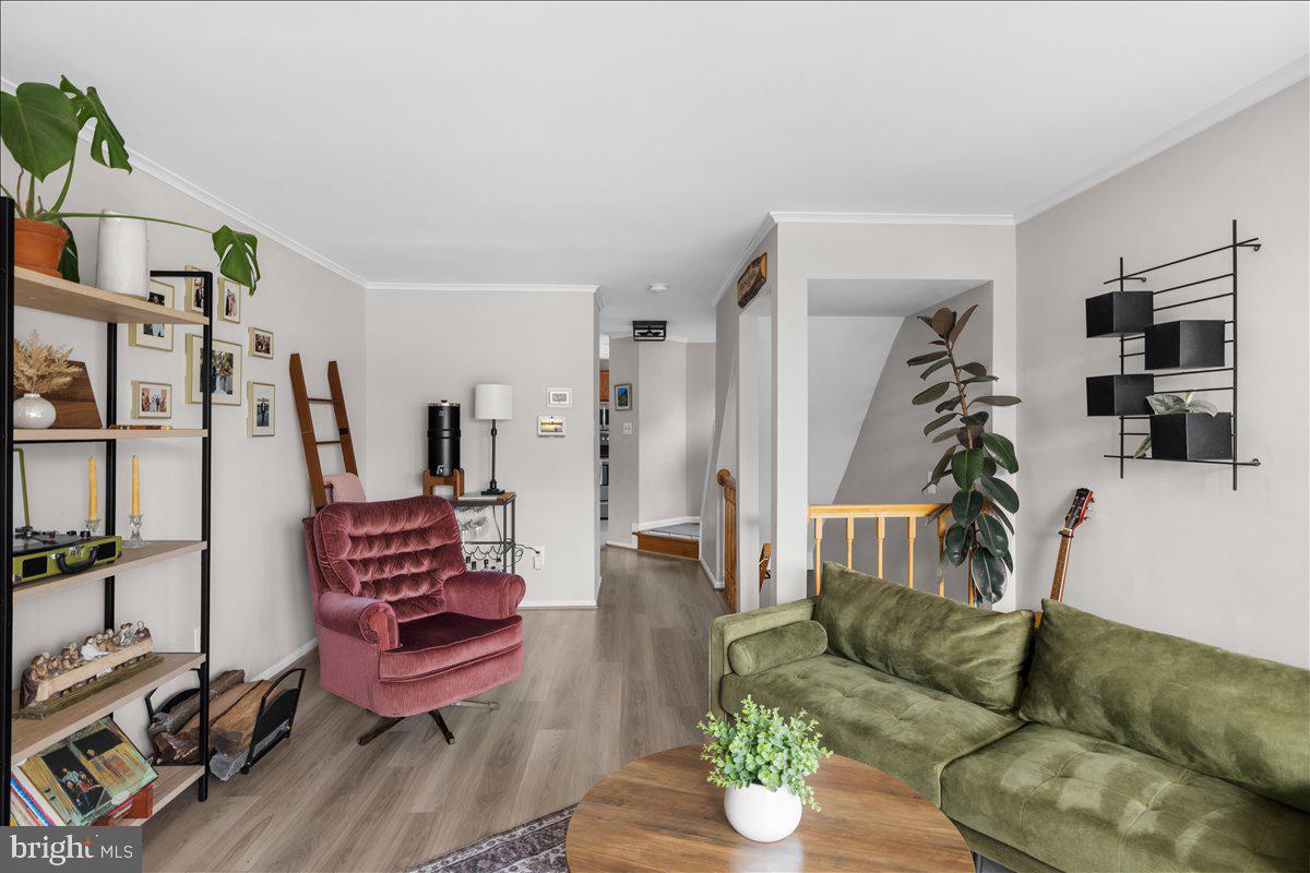 5913 SIR CAMBRIDGE WAY, ALEXANDRIA, Virginia 22315, 3 Bedrooms Bedrooms, ,2 BathroomsBathrooms,Residential,For sale,5913 SIR CAMBRIDGE WAY,VAFX2284832 MLS # VAFX2284832