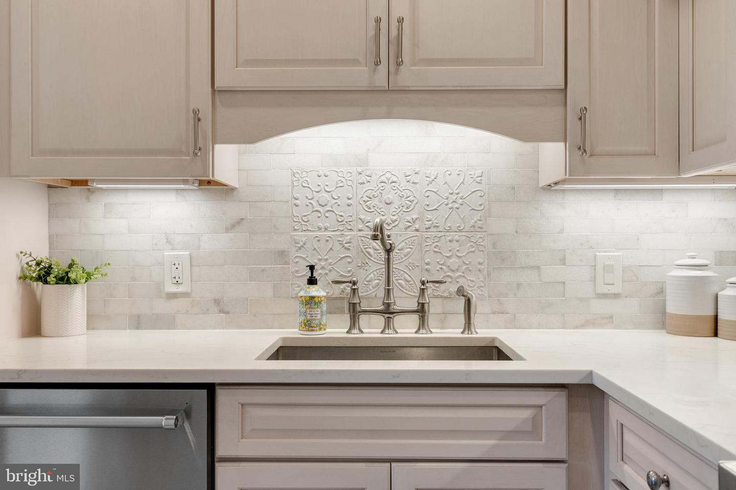 4627 36TH ST S #A1, ARLINGTON, Virginia 22206, 1 Bedroom Bedrooms, ,2 BathroomsBathrooms,Residential,For sale,4627 36TH ST S #A1,VAAR2067554 MLS # VAAR2067554