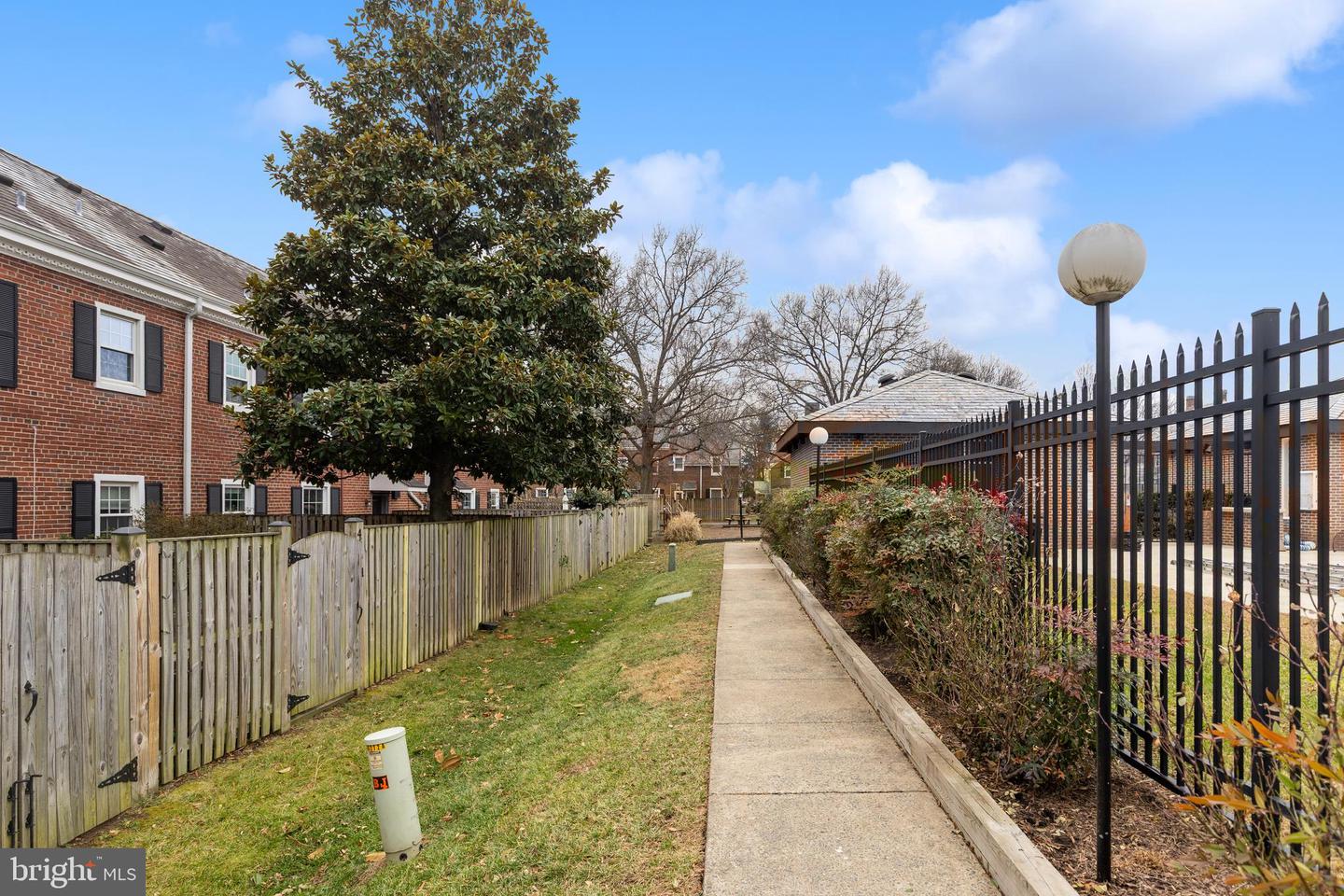 4627 36TH ST S #A1, ARLINGTON, Virginia 22206, 1 Bedroom Bedrooms, ,2 BathroomsBathrooms,Residential,For sale,4627 36TH ST S #A1,VAAR2067554 MLS # VAAR2067554