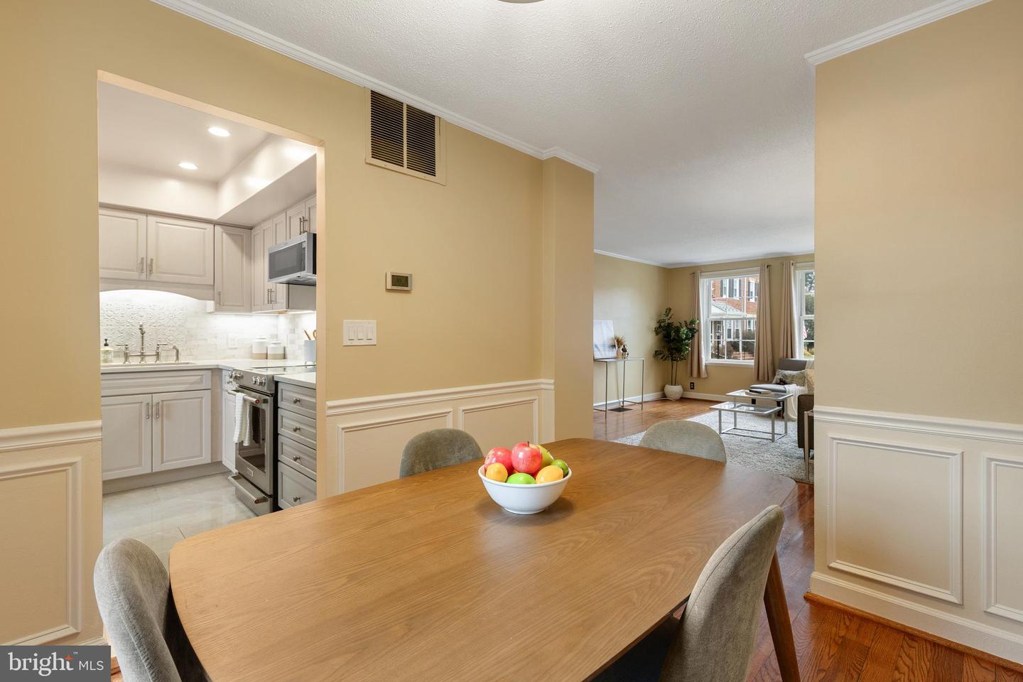 4627 36TH ST S #A1, ARLINGTON, Virginia 22206, 1 Bedroom Bedrooms, ,2 BathroomsBathrooms,Residential,For sale,4627 36TH ST S #A1,VAAR2067554 MLS # VAAR2067554