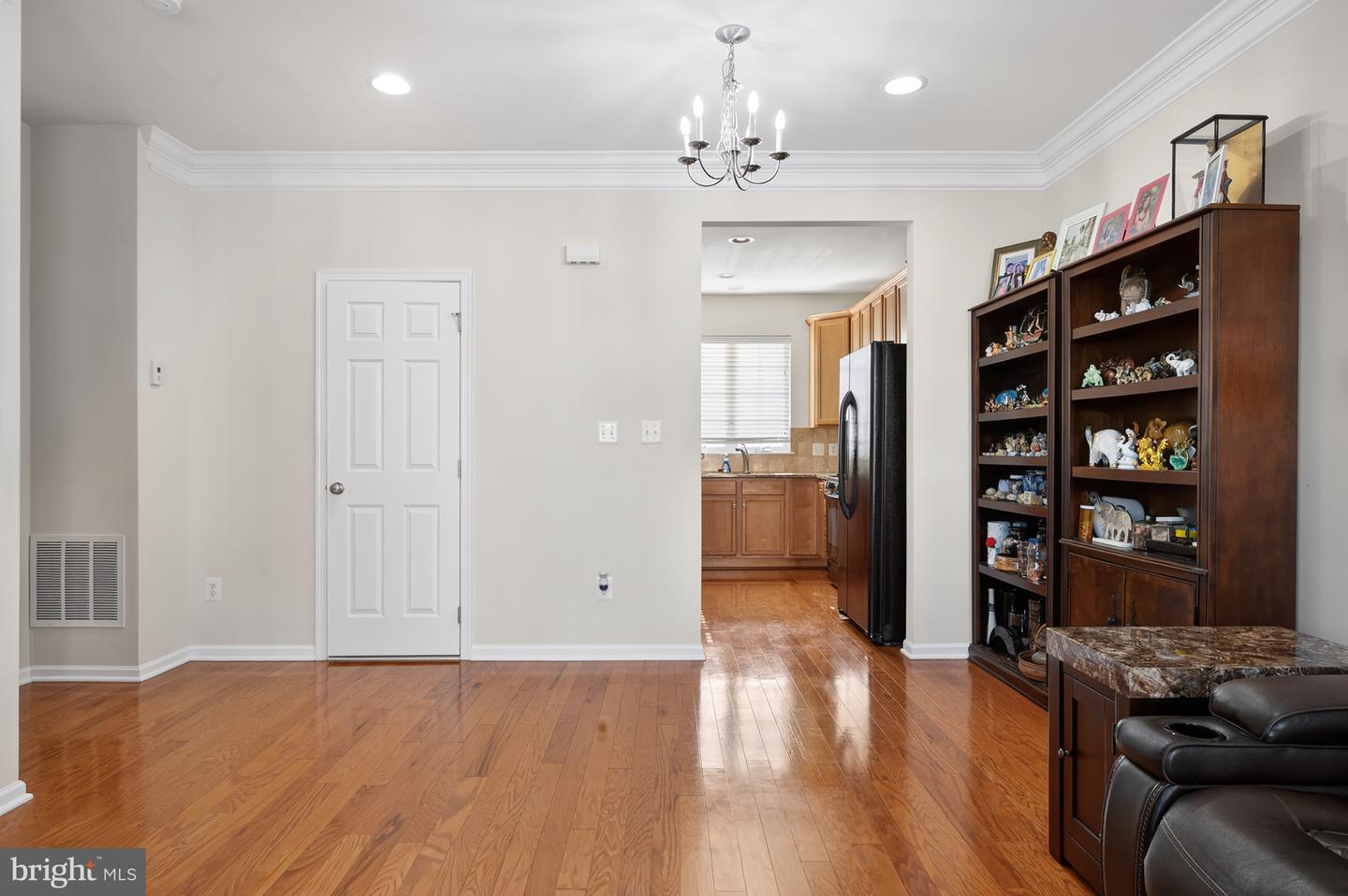 42919 PAMPLIN TER #68C, CHANTILLY, Virginia 20152, 3 Bedrooms Bedrooms, ,3 BathroomsBathrooms,Residential,For sale,42919 PAMPLIN TER #68C,VALO2113630 MLS # VALO2113630