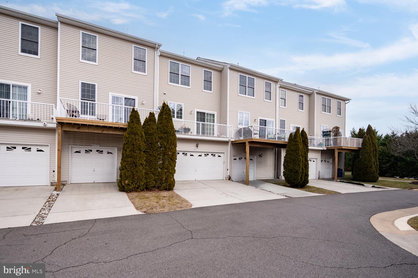 42919 PAMPLIN TER #68C, CHANTILLY, Virginia 20152, 3 Bedrooms Bedrooms, ,3 BathroomsBathrooms,Residential,For sale,42919 PAMPLIN TER #68C,VALO2113630 MLS # VALO2113630