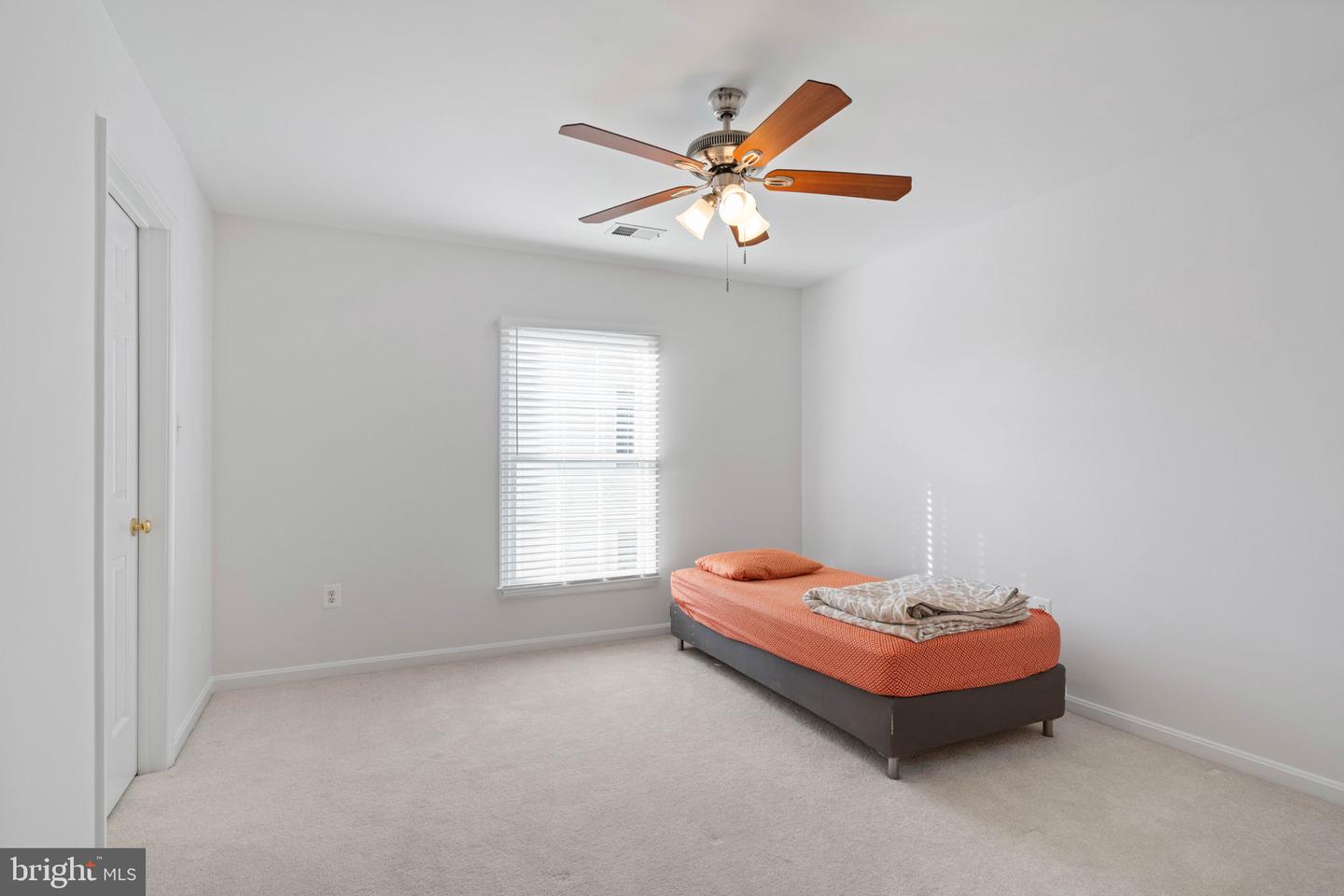 20913 SOLOMONS CT, STERLING, Virginia 20165, 5 Bedrooms Bedrooms, 12 Rooms Rooms,3 BathroomsBathrooms,Residential,For sale,20913 SOLOMONS CT,VALO2113668 MLS # VALO2113668