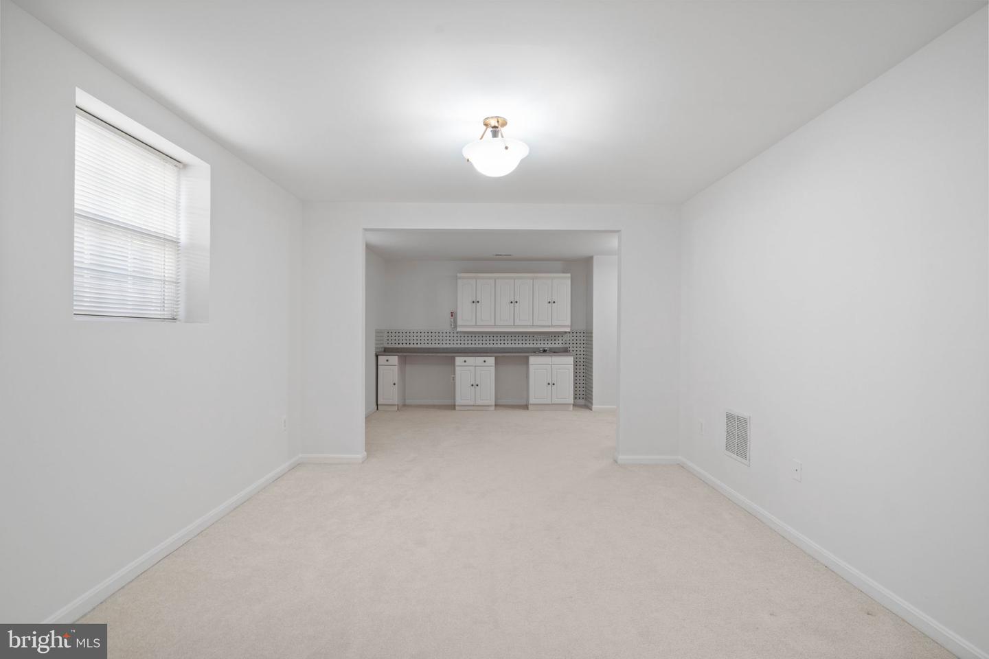 20913 SOLOMONS CT, STERLING, Virginia 20165, 5 Bedrooms Bedrooms, 12 Rooms Rooms,3 BathroomsBathrooms,Residential,For sale,20913 SOLOMONS CT,VALO2113668 MLS # VALO2113668