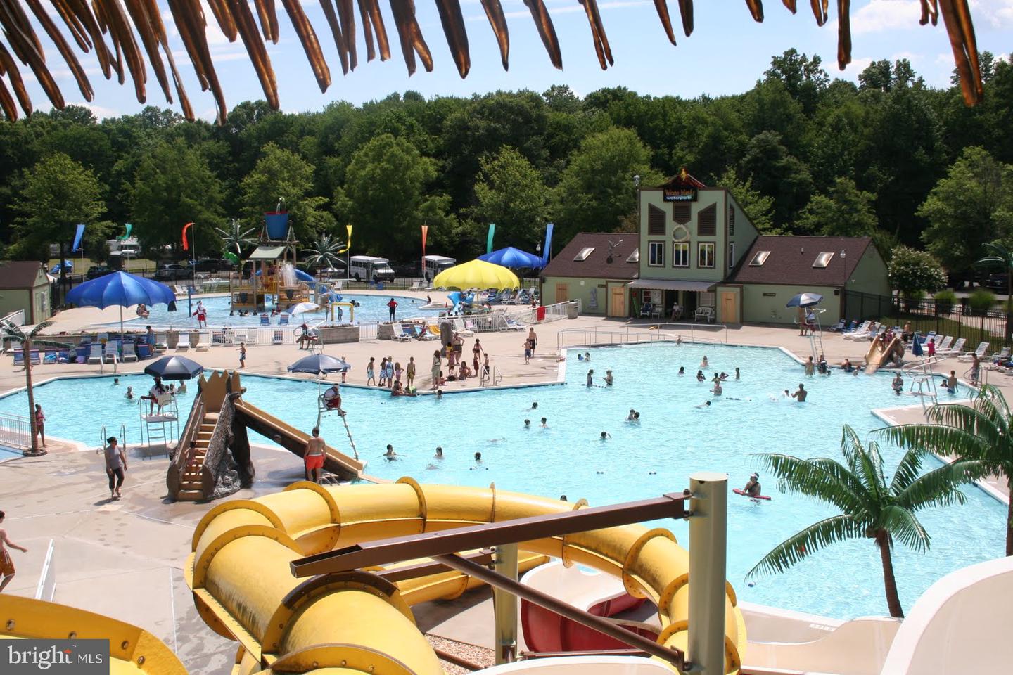 20913 SOLOMONS CT, STERLING, Virginia 20165, 5 Bedrooms Bedrooms, 12 Rooms Rooms,3 BathroomsBathrooms,Residential,For sale,20913 SOLOMONS CT,VALO2113668 MLS # VALO2113668