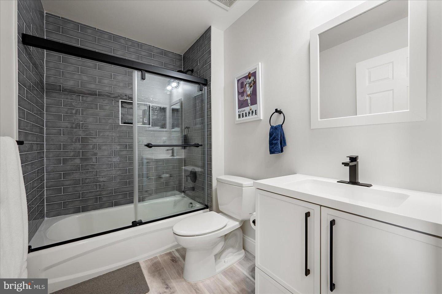 18132 SHENSTONE CT, LEESBURG, Virginia 20175, 4 Bedrooms Bedrooms, 22 Rooms Rooms,5 BathroomsBathrooms,Residential,For sale,18132 SHENSTONE CT,VALO2113678 MLS # VALO2113678