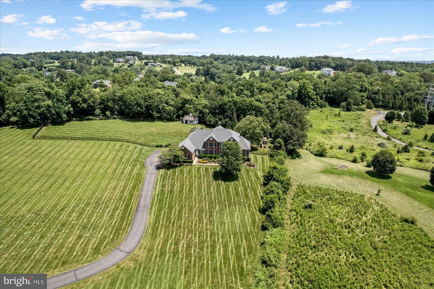 18132 SHENSTONE CT, LEESBURG, Virginia 20175, 4 Bedrooms Bedrooms, 22 Rooms Rooms,5 BathroomsBathrooms,Residential,For sale,18132 SHENSTONE CT,VALO2113678 MLS # VALO2113678