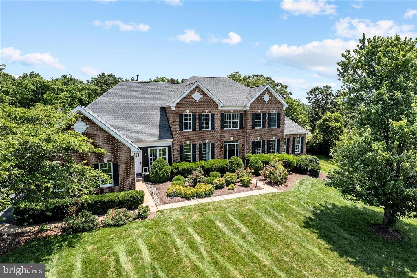 18132 SHENSTONE CT, LEESBURG, Virginia 20175, 4 Bedrooms Bedrooms, 22 Rooms Rooms,5 BathroomsBathrooms,Residential,For sale,18132 SHENSTONE CT,VALO2113678 MLS # VALO2113678