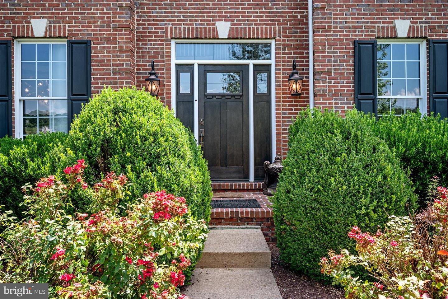 18132 SHENSTONE CT, LEESBURG, Virginia 20175, 4 Bedrooms Bedrooms, 22 Rooms Rooms,5 BathroomsBathrooms,Residential,For sale,18132 SHENSTONE CT,VALO2113678 MLS # VALO2113678