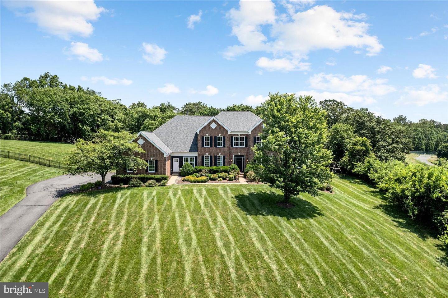 18132 SHENSTONE CT, LEESBURG, Virginia 20175, 4 Bedrooms Bedrooms, 22 Rooms Rooms,5 BathroomsBathrooms,Residential,For sale,18132 SHENSTONE CT,VALO2113678 MLS # VALO2113678