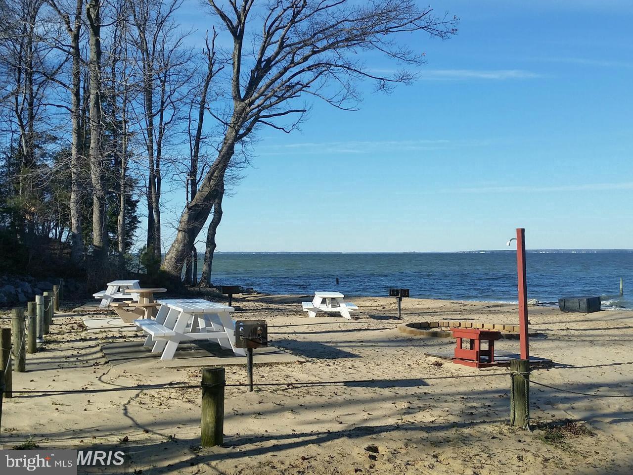 1077 N INDEPENDENCE DR, MONTROSS, Virginia 22520, 3 Bedrooms Bedrooms, 5 Rooms Rooms,2 BathroomsBathrooms,Residential,For sale,1077 N INDEPENDENCE DR,VAWE2010350 MLS # VAWE2010350