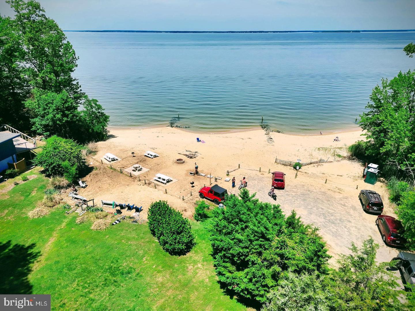 1077 N INDEPENDENCE DR, MONTROSS, Virginia 22520, 3 Bedrooms Bedrooms, 5 Rooms Rooms,2 BathroomsBathrooms,Residential,For sale,1077 N INDEPENDENCE DR,VAWE2010350 MLS # VAWE2010350