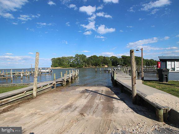 1077 N INDEPENDENCE DR, MONTROSS, Virginia 22520, 3 Bedrooms Bedrooms, 5 Rooms Rooms,2 BathroomsBathrooms,Residential,For sale,1077 N INDEPENDENCE DR,VAWE2010350 MLS # VAWE2010350