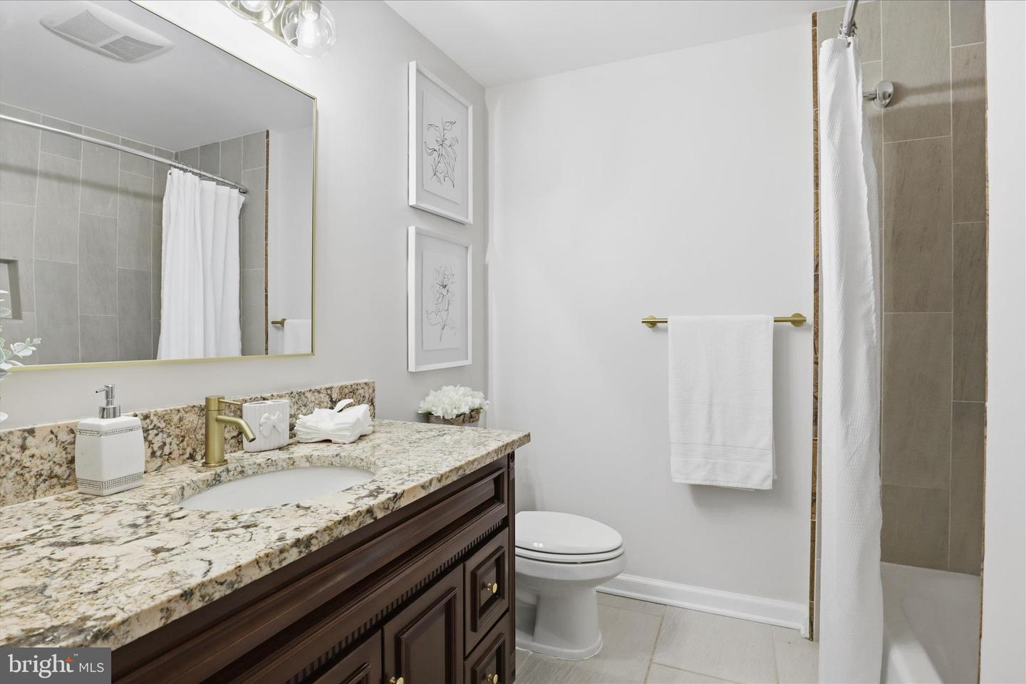 6007 CHICORY PL, ALEXANDRIA, Virginia 22310, 3 Bedrooms Bedrooms, ,3 BathroomsBathrooms,Residential,For sale,6007 CHICORY PL,VAFX2285002 MLS # VAFX2285002