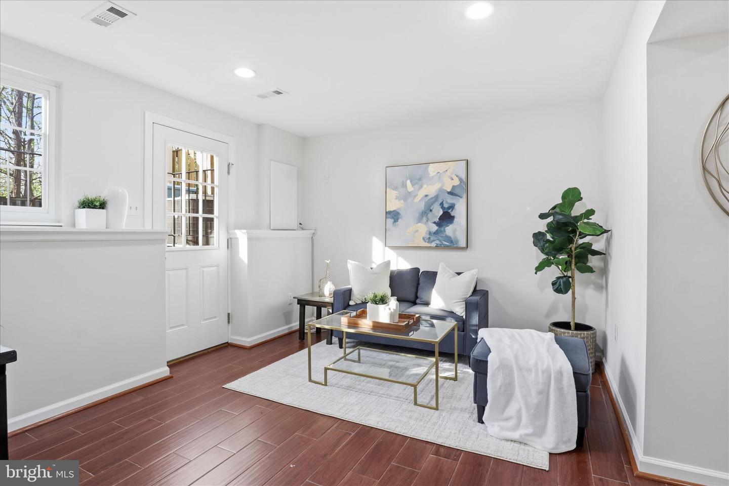 6007 CHICORY PL, ALEXANDRIA, Virginia 22310, 3 Bedrooms Bedrooms, ,3 BathroomsBathrooms,Residential,For sale,6007 CHICORY PL,VAFX2285002 MLS # VAFX2285002