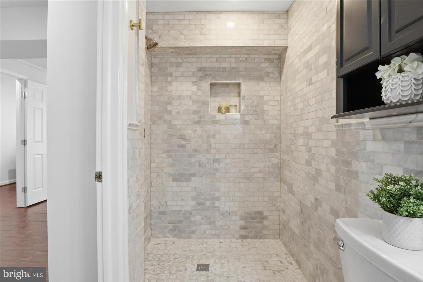 6007 CHICORY PL, ALEXANDRIA, Virginia 22310, 3 Bedrooms Bedrooms, ,3 BathroomsBathrooms,Residential,For sale,6007 CHICORY PL,VAFX2285002 MLS # VAFX2285002