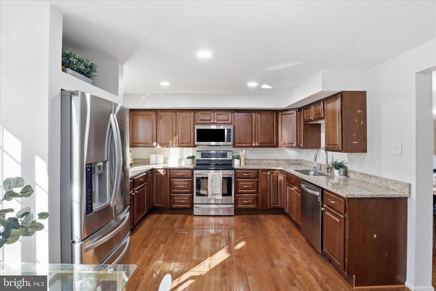 6007 CHICORY PL, ALEXANDRIA, Virginia 22310, 3 Bedrooms Bedrooms, ,3 BathroomsBathrooms,Residential,For sale,6007 CHICORY PL,VAFX2285002 MLS # VAFX2285002