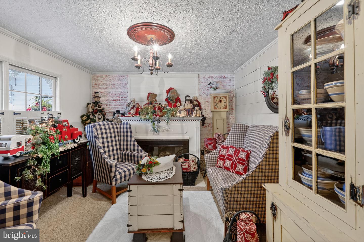 236 KUMP DR, GORE, Virginia 22637, 4 Bedrooms Bedrooms, ,4 BathroomsBathrooms,Residential,For sale,236 KUMP DR,VAFV2038806 MLS # VAFV2038806