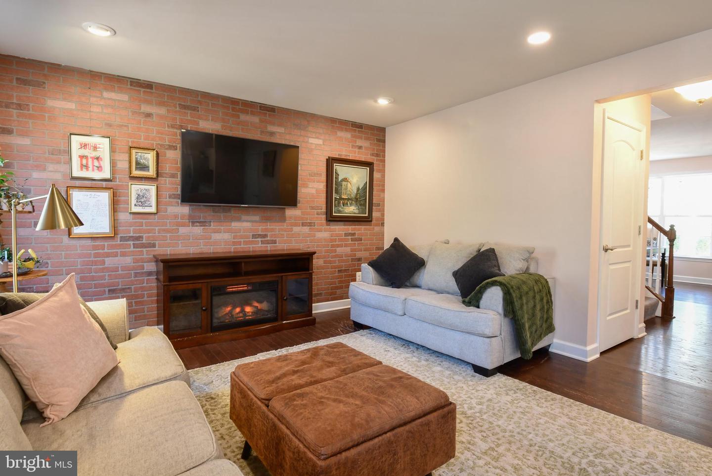 109 12TH ST, COLONIAL BEACH, Virginia 22443, 4 Bedrooms Bedrooms, 7 Rooms Rooms,2 BathroomsBathrooms,Residential,For sale,109 12TH ST,VAWE2010354 MLS # VAWE2010354