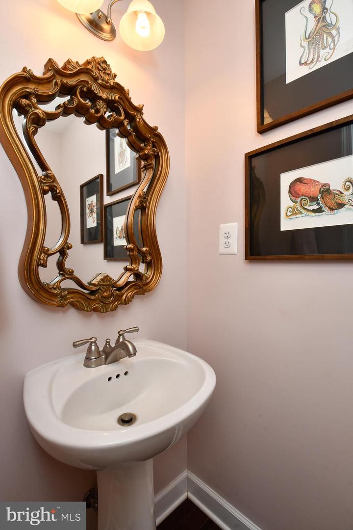 109 12TH ST, COLONIAL BEACH, Virginia 22443, 4 Bedrooms Bedrooms, 7 Rooms Rooms,2 BathroomsBathrooms,Residential,For sale,109 12TH ST,VAWE2010354 MLS # VAWE2010354