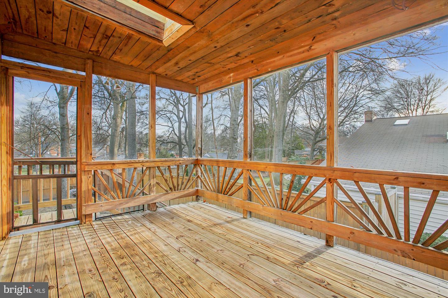 8443 PORTER LN, ALEXANDRIA, Virginia 22308, 4 Bedrooms Bedrooms, ,3 BathroomsBathrooms,Residential,For sale,8443 PORTER LN,VAFX2285164 MLS # VAFX2285164