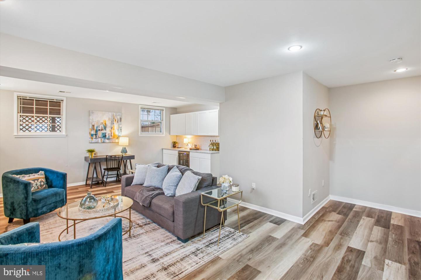 8443 PORTER LN, ALEXANDRIA, Virginia 22308, 4 Bedrooms Bedrooms, ,3 BathroomsBathrooms,Residential,For sale,8443 PORTER LN,VAFX2285164 MLS # VAFX2285164