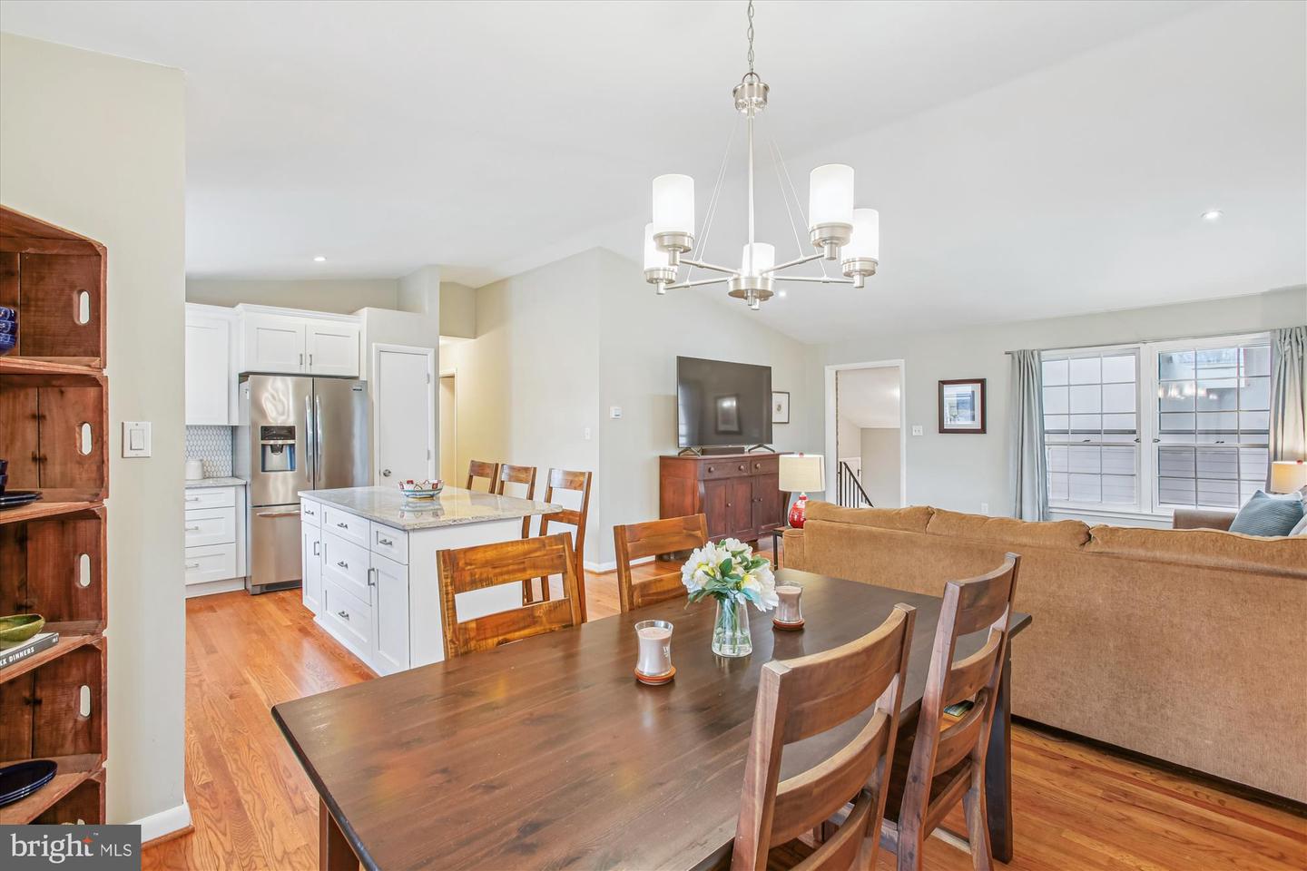 8443 PORTER LN, ALEXANDRIA, Virginia 22308, 4 Bedrooms Bedrooms, ,3 BathroomsBathrooms,Residential,For sale,8443 PORTER LN,VAFX2285164 MLS # VAFX2285164