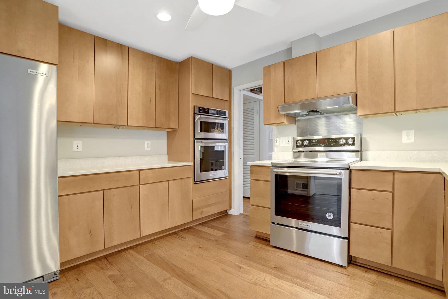 3716 N VERNON ST, ARLINGTON, Virginia 22207, 6 Bedrooms Bedrooms, 12 Rooms Rooms,3 BathroomsBathrooms,Residential,For sale,3716 N VERNON ST,VAAR2067612 MLS # VAAR2067612