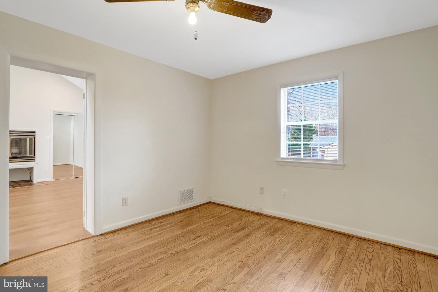 3716 N VERNON ST, ARLINGTON, Virginia 22207, 6 Bedrooms Bedrooms, 12 Rooms Rooms,3 BathroomsBathrooms,Residential,For sale,3716 N VERNON ST,VAAR2067612 MLS # VAAR2067612