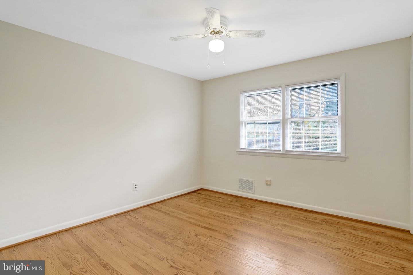 3716 N VERNON ST, ARLINGTON, Virginia 22207, 6 Bedrooms Bedrooms, 12 Rooms Rooms,3 BathroomsBathrooms,Residential,For sale,3716 N VERNON ST,VAAR2067612 MLS # VAAR2067612