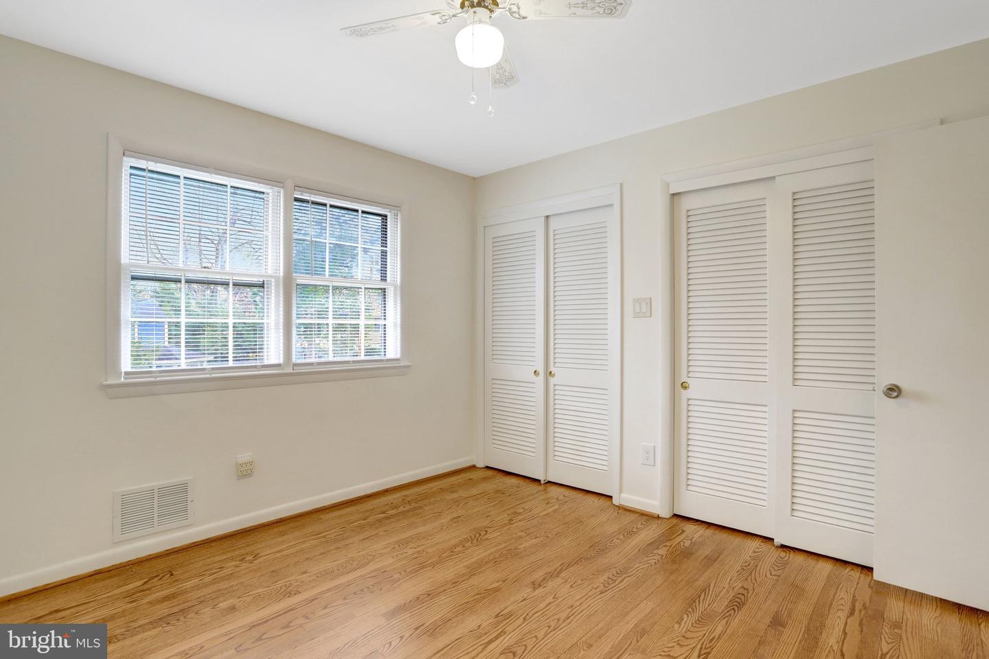 3716 N VERNON ST, ARLINGTON, Virginia 22207, 6 Bedrooms Bedrooms, 12 Rooms Rooms,3 BathroomsBathrooms,Residential,For sale,3716 N VERNON ST,VAAR2067612 MLS # VAAR2067612