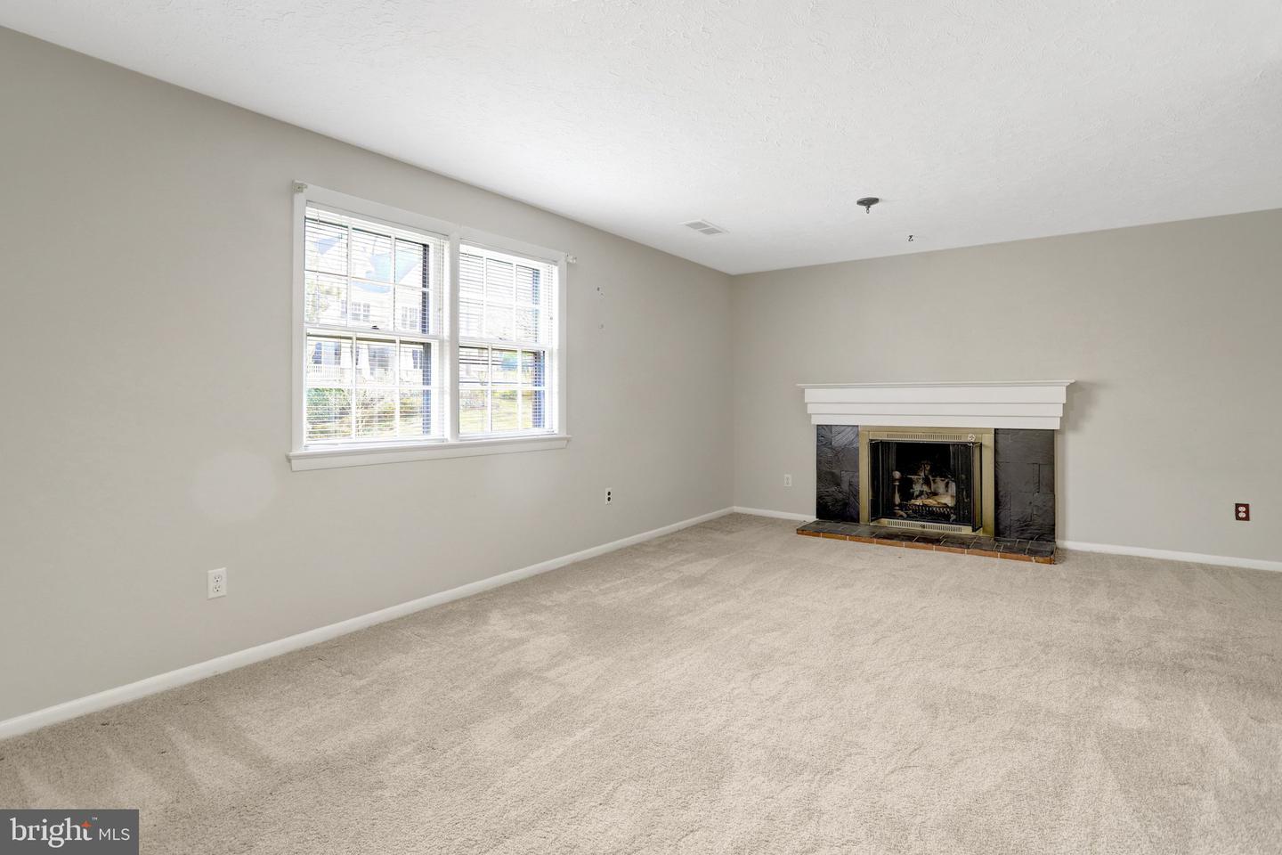 3716 N VERNON ST, ARLINGTON, Virginia 22207, 6 Bedrooms Bedrooms, 12 Rooms Rooms,3 BathroomsBathrooms,Residential,For sale,3716 N VERNON ST,VAAR2067612 MLS # VAAR2067612