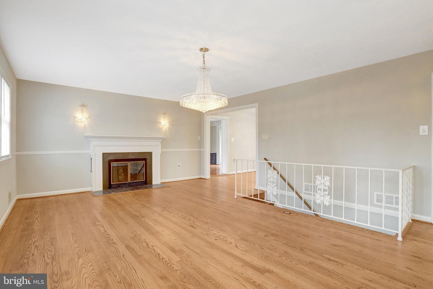 3716 N VERNON ST, ARLINGTON, Virginia 22207, 6 Bedrooms Bedrooms, 12 Rooms Rooms,3 BathroomsBathrooms,Residential,For sale,3716 N VERNON ST,VAAR2067612 MLS # VAAR2067612
