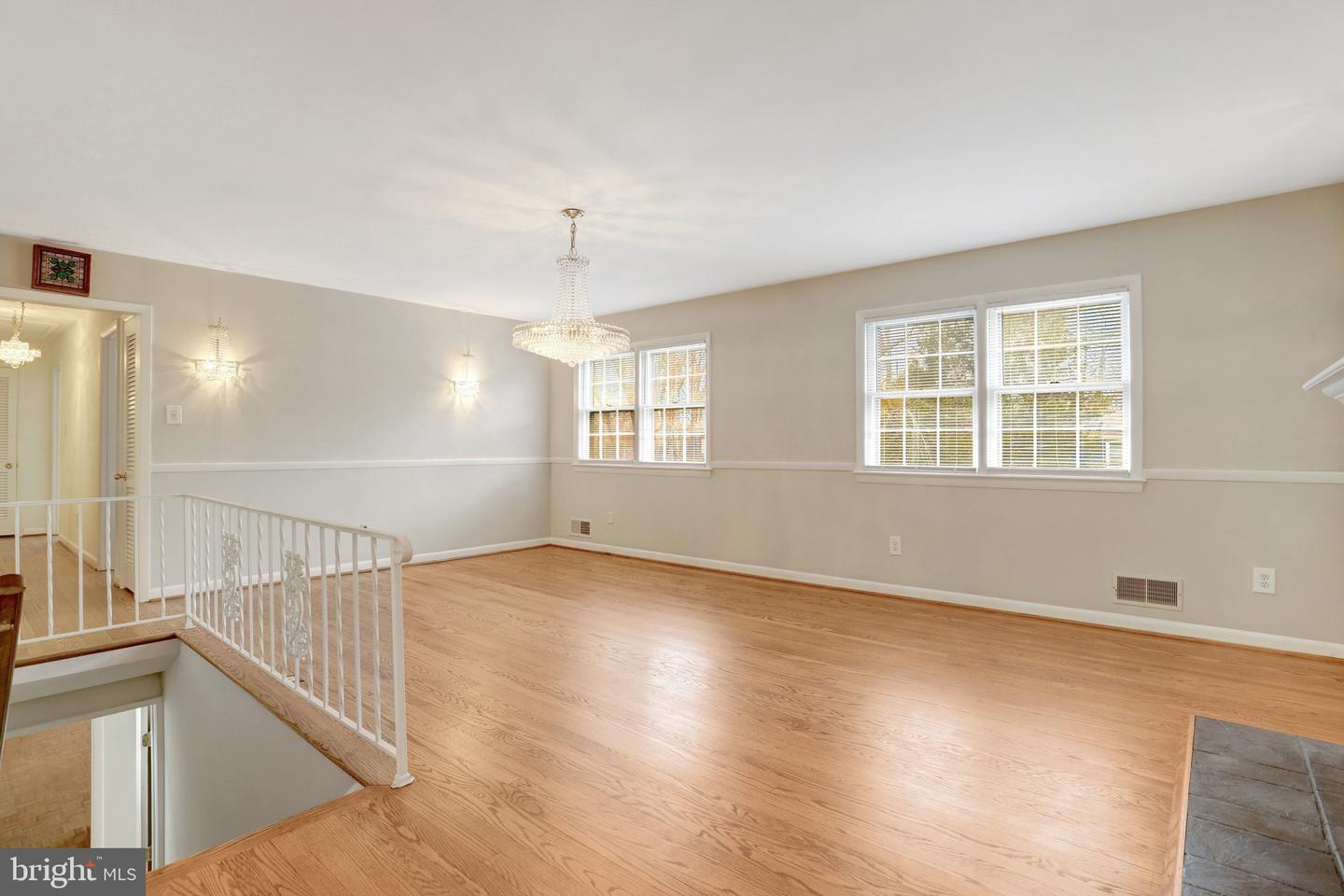 3716 N VERNON ST, ARLINGTON, Virginia 22207, 6 Bedrooms Bedrooms, 12 Rooms Rooms,3 BathroomsBathrooms,Residential,For sale,3716 N VERNON ST,VAAR2067612 MLS # VAAR2067612
