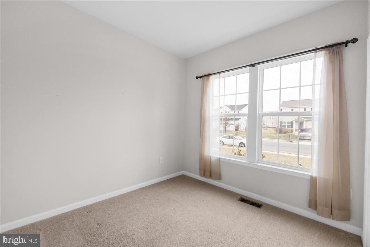 556 GARDEN GATE DR, STEPHENS CITY, Virginia 22655, 4 Bedrooms Bedrooms, 12 Rooms Rooms,3 BathroomsBathrooms,Residential,For sale,556 GARDEN GATE DR,VAFV2038828 MLS # VAFV2038828