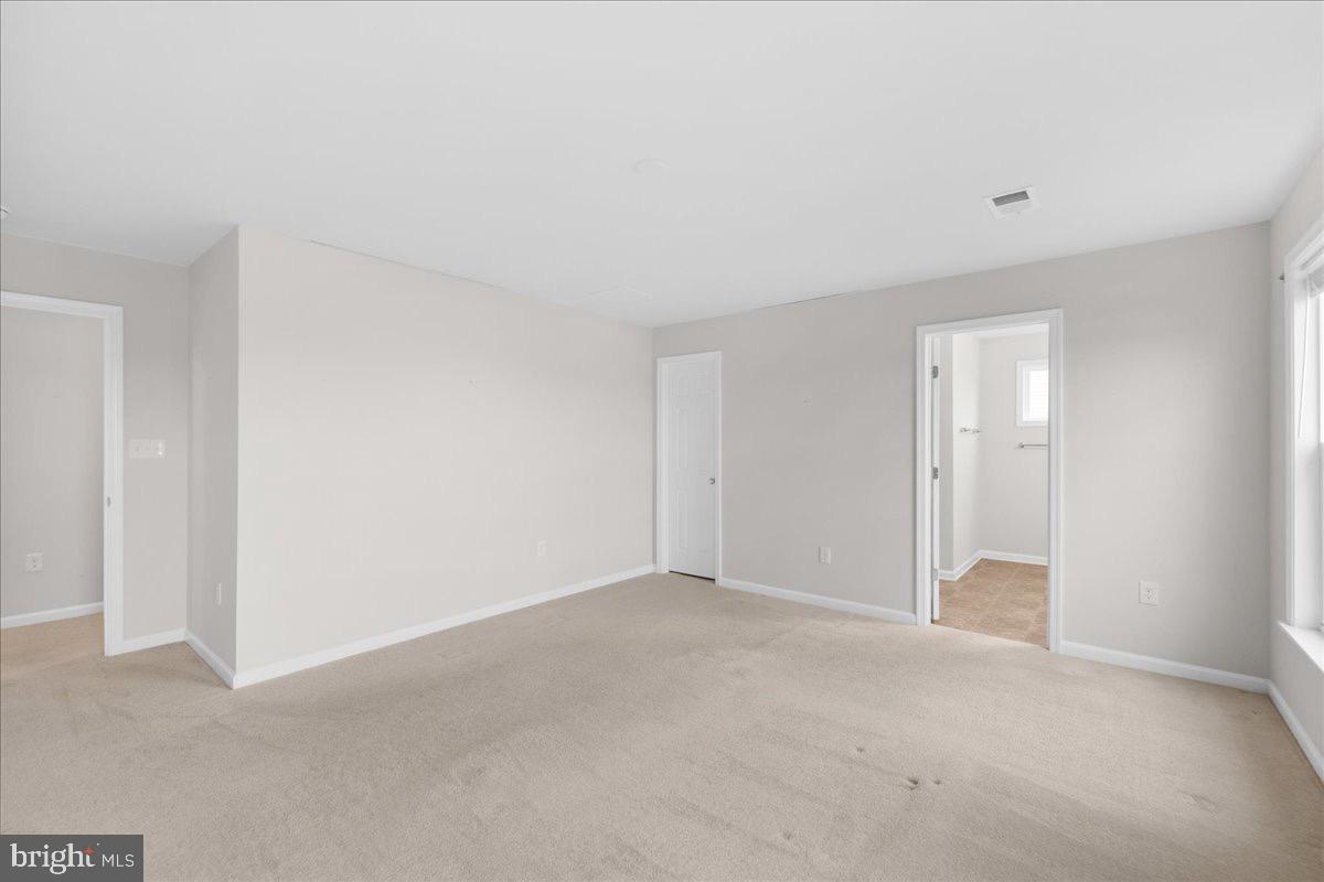 556 GARDEN GATE DR, STEPHENS CITY, Virginia 22655, 4 Bedrooms Bedrooms, 12 Rooms Rooms,3 BathroomsBathrooms,Residential,For sale,556 GARDEN GATE DR,VAFV2038828 MLS # VAFV2038828