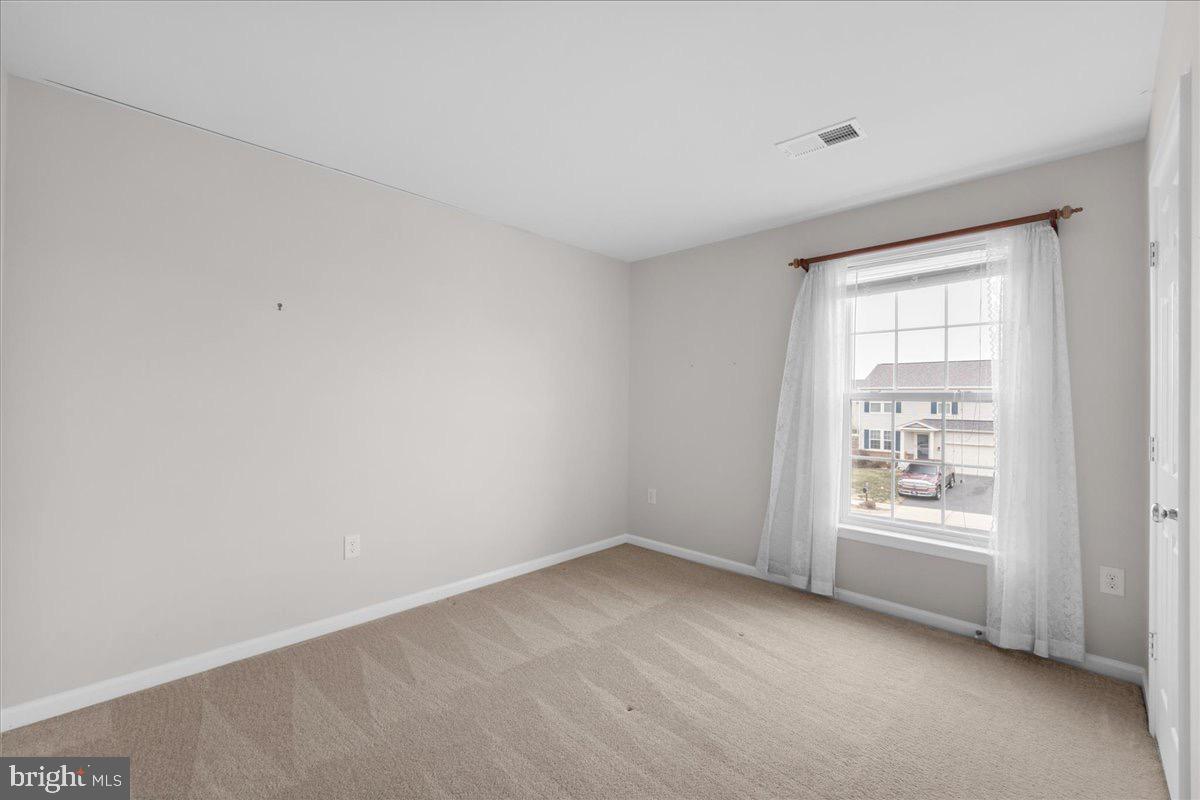 556 GARDEN GATE DR, STEPHENS CITY, Virginia 22655, 4 Bedrooms Bedrooms, 12 Rooms Rooms,3 BathroomsBathrooms,Residential,For sale,556 GARDEN GATE DR,VAFV2038828 MLS # VAFV2038828