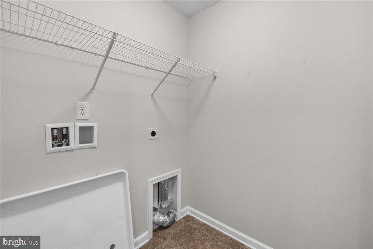 556 GARDEN GATE DR, STEPHENS CITY, Virginia 22655, 4 Bedrooms Bedrooms, 12 Rooms Rooms,3 BathroomsBathrooms,Residential,For sale,556 GARDEN GATE DR,VAFV2038828 MLS # VAFV2038828