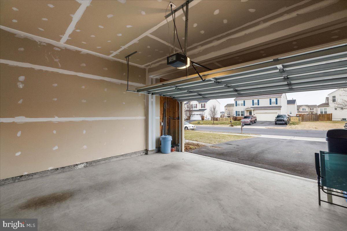 556 GARDEN GATE DR, STEPHENS CITY, Virginia 22655, 4 Bedrooms Bedrooms, 12 Rooms Rooms,3 BathroomsBathrooms,Residential,For sale,556 GARDEN GATE DR,VAFV2038828 MLS # VAFV2038828