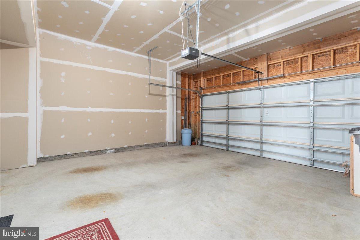 556 GARDEN GATE DR, STEPHENS CITY, Virginia 22655, 4 Bedrooms Bedrooms, 12 Rooms Rooms,3 BathroomsBathrooms,Residential,For sale,556 GARDEN GATE DR,VAFV2038828 MLS # VAFV2038828