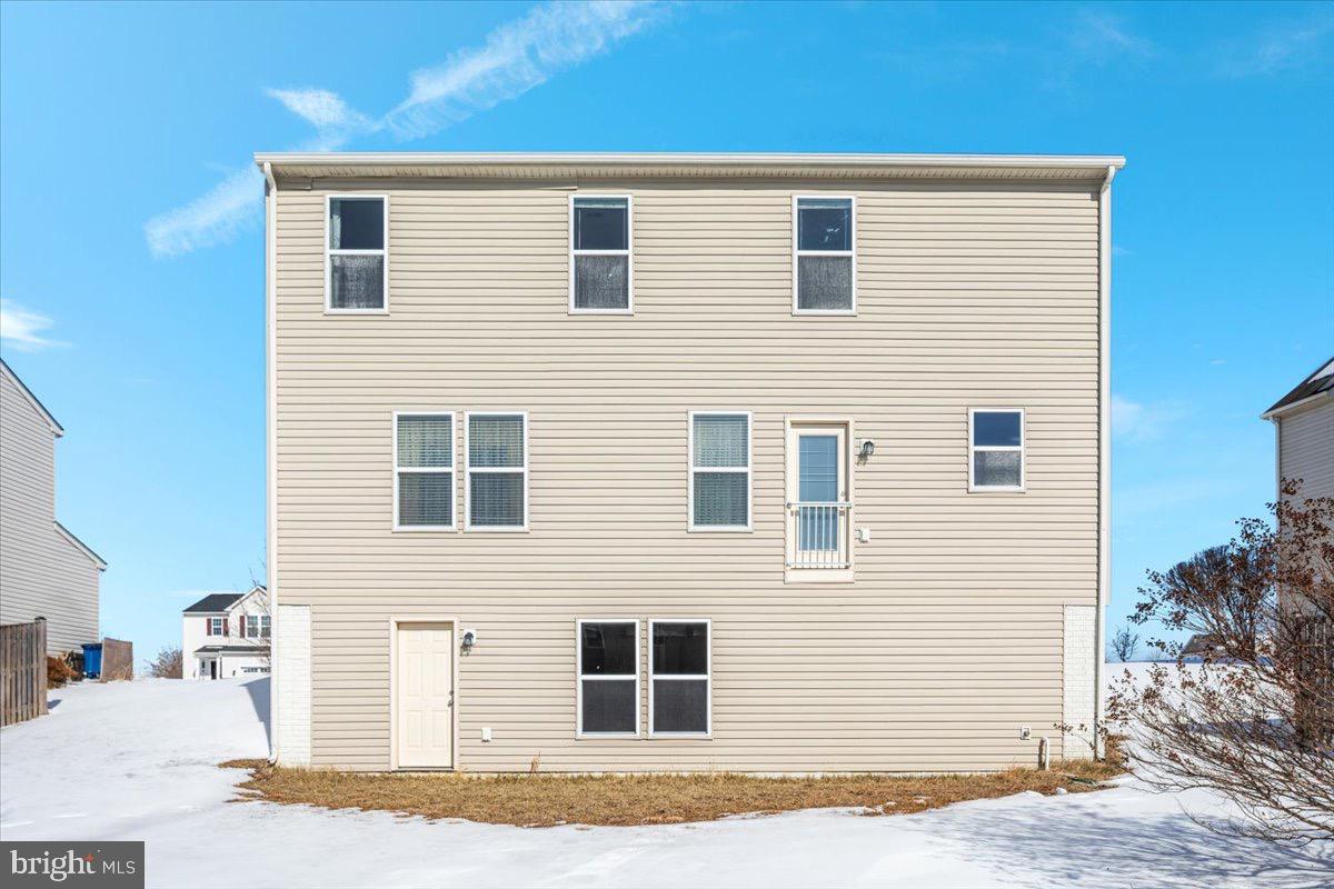 556 GARDEN GATE DR, STEPHENS CITY, Virginia 22655, 4 Bedrooms Bedrooms, 12 Rooms Rooms,3 BathroomsBathrooms,Residential,For sale,556 GARDEN GATE DR,VAFV2038828 MLS # VAFV2038828